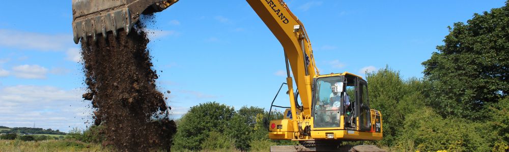 Quality Used Tracked Excavators