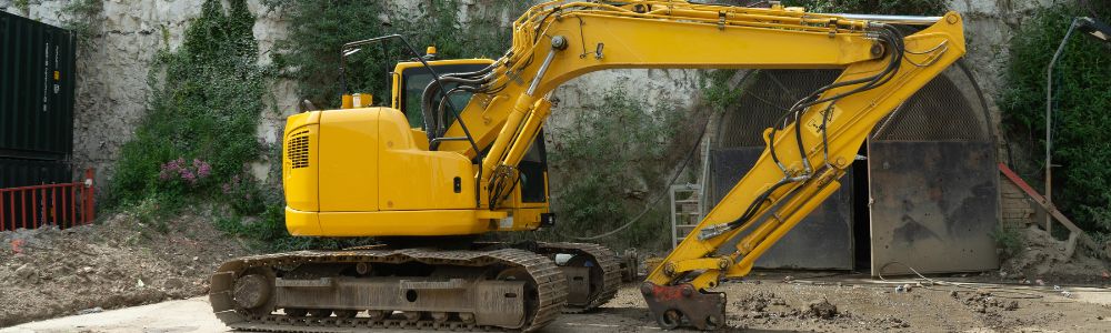 Quality Used Tracked Excavators