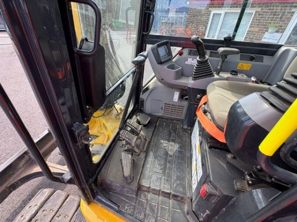 Komatsu PC55 MR-3 Excavator for sale - K00196