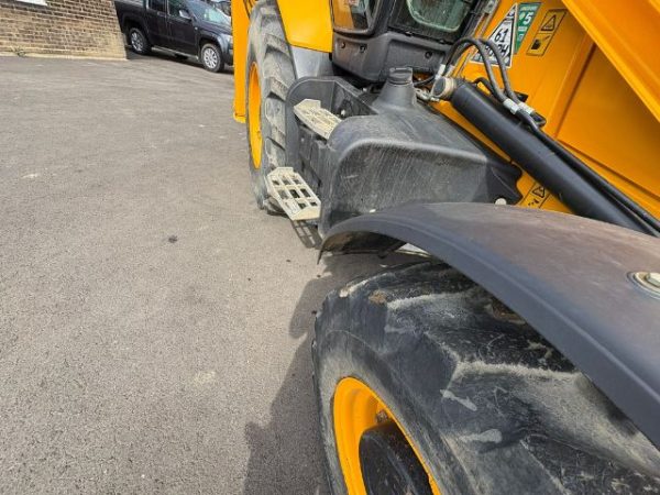 JCB 3CX Backhoe Loader for sale - J00188