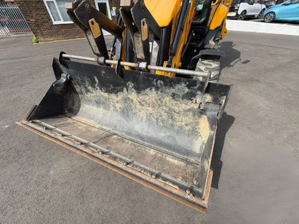 JCB 3CX Backhoe Loader for sale - J00188