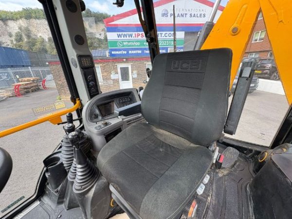 JCB 3CX Backhoe Loader for sale - J00188