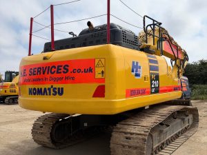 Komatsu PC210 digger for sale - U08185