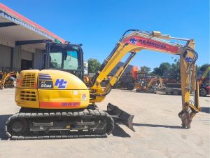 Komatsu PC80 MR-5 midi digger for sale - K01070