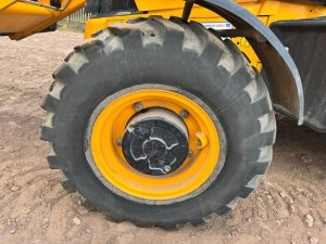 JCB 3CX Backhoe Loader for sale - J07084