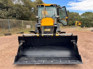 JCB 3CX Backhoe Loader for sale - J07084