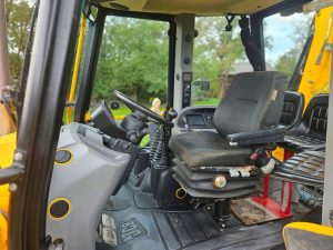 JCB 3CX backhoe loader for sale - J09088