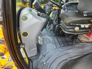JCB 3CX backhoe loader for sale - J09088
