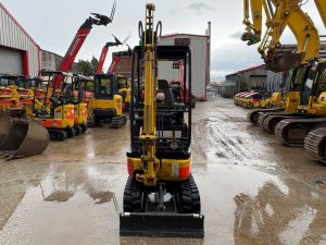 Komatsu PC14 R-3HS mini digger for sale - M00417