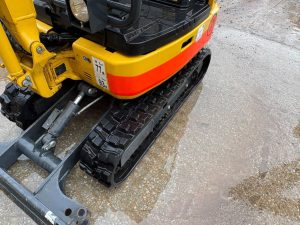 Komatsu PC14 R-3HS mini digger for sale - M00417